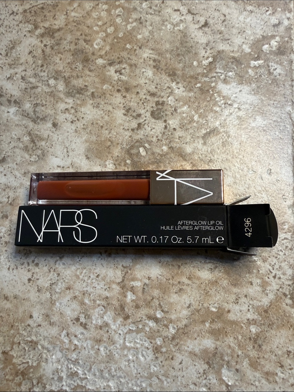 NARS Afterglow Lip Oil — 777 Orgasm new in box